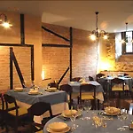 Hospedium La Fuente Hotel