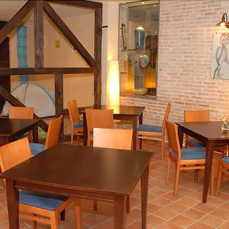 Hospedium La Fuente 3*