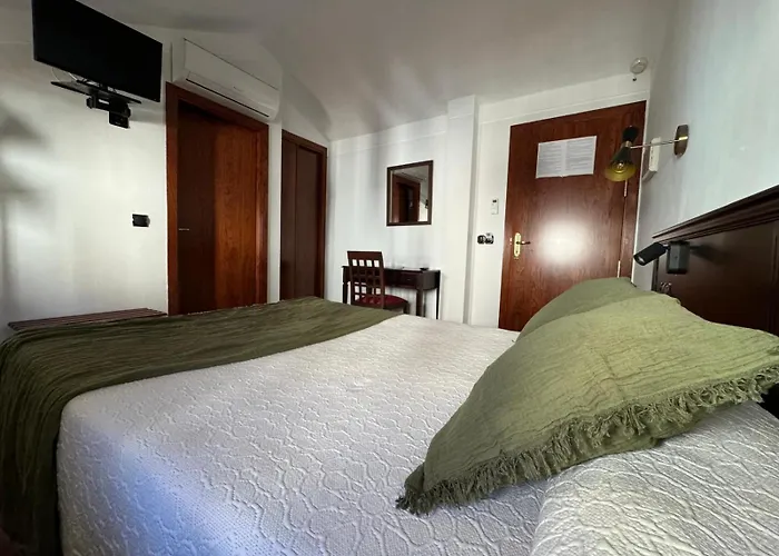 Hospedium La Fuente Hotel