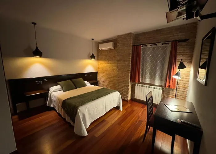 Hospedium La Fuente 3*